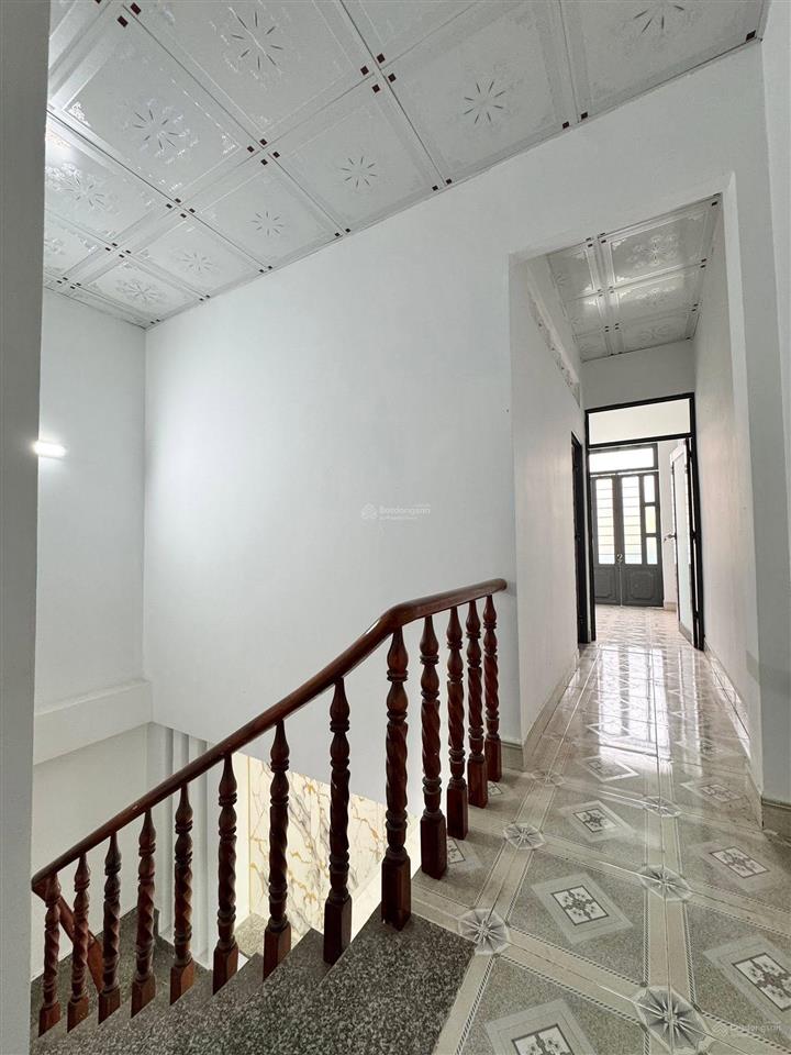 Chỉ 4 tỷ 150  bán nhà đẹp ngay ngã tư chiêu liêu dĩ an. vị trí trung tâm, tiện ích đầy đủ