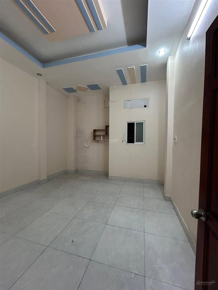 Nhà 1 trệt 2 lầu p. đông hòa gần hai bà trưng  cách go dĩ an chỉ 1km giá 4 tỷ 680tr tl