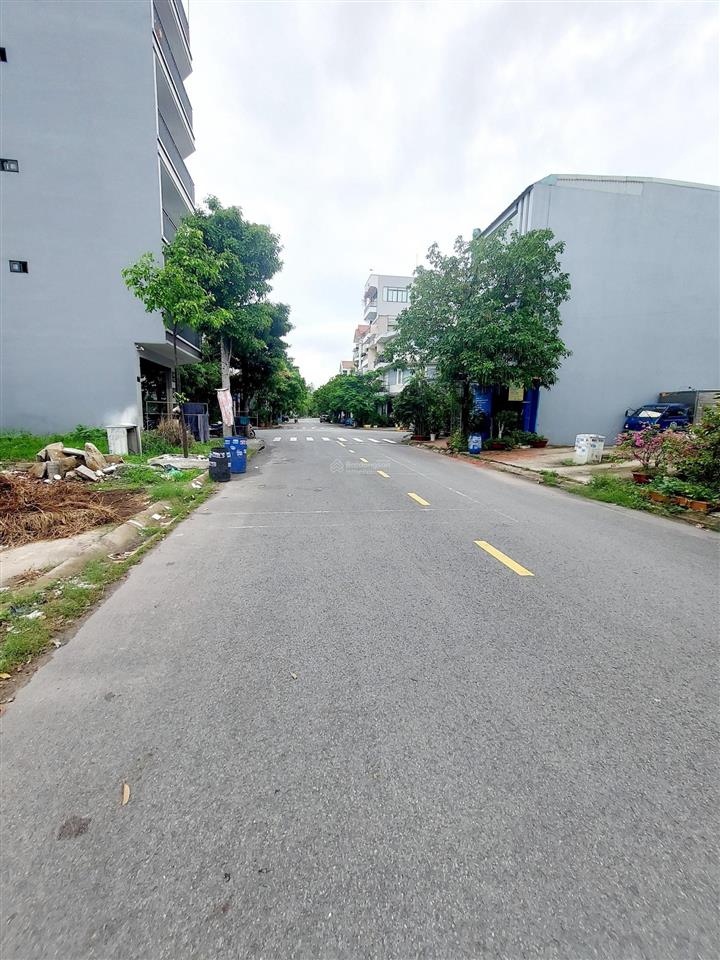 Bán đất gs2, phường đông hòa, thành phố dĩ an, giá ưu đãi 7,999 tỷ, 90m2, mặt tiền 5m