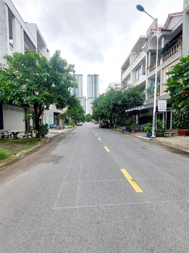 Bán đất gs2, phường đông hòa, thành phố dĩ an, giá ưu đãi 7,999 tỷ, 90m2, mặt tiền 5m