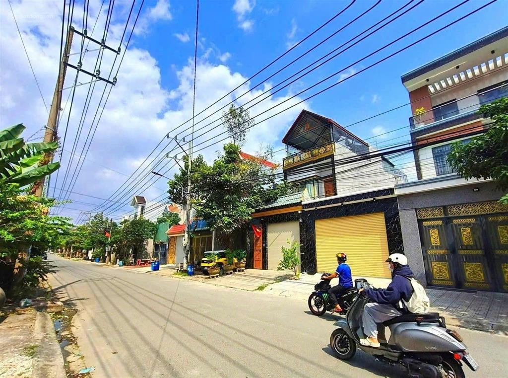 Chỉ 3 tỷ 450tr, còn bớt
bán đất đường n3  biconsi  tân đông hiệp  tphcm