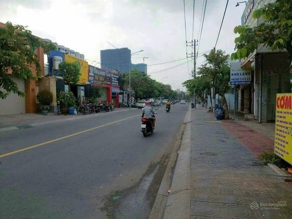 Bán np trần hưng đạo, 64 tỷ, 1800m2, p đông hòa, tp dĩ an, bình dương, hot!