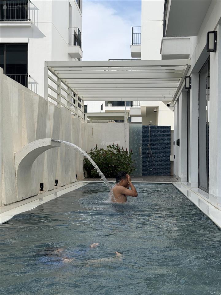 Bán villa đơn lập 252m2 mặt tiền 14m giáp biển.