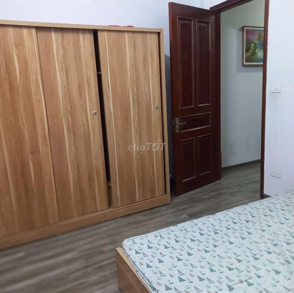 cho thuê nhà nguyên căn để ở , ngõ 107 Nguyễn Chí Thanh , Đống Đa .