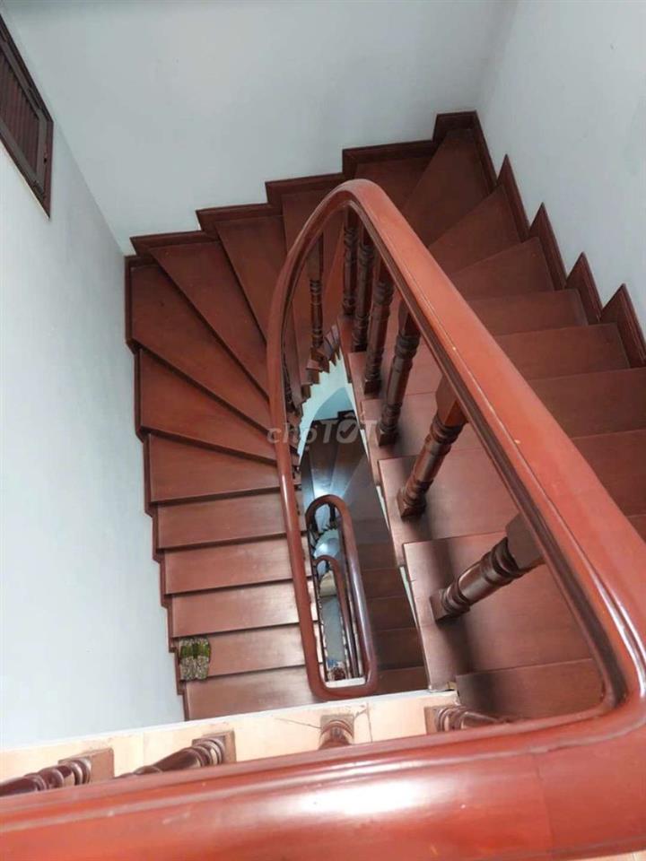 cho thuê nhà nguyên căn để ở , ngõ 107 Nguyễn Chí Thanh , Đống Đa .