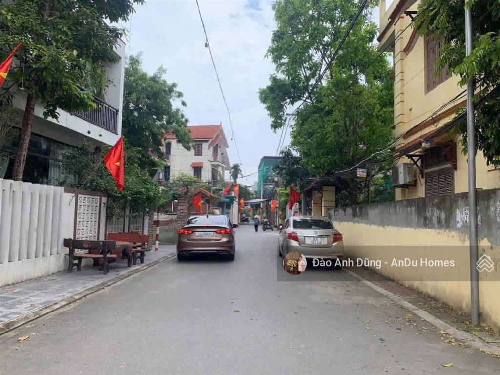 Rẻ nhất kiêu kỵ! bán 100m2 đất thôn kiêu kỵ, gia lâm, ô tô vào sân. giá chỉ hơn 6 tỷ