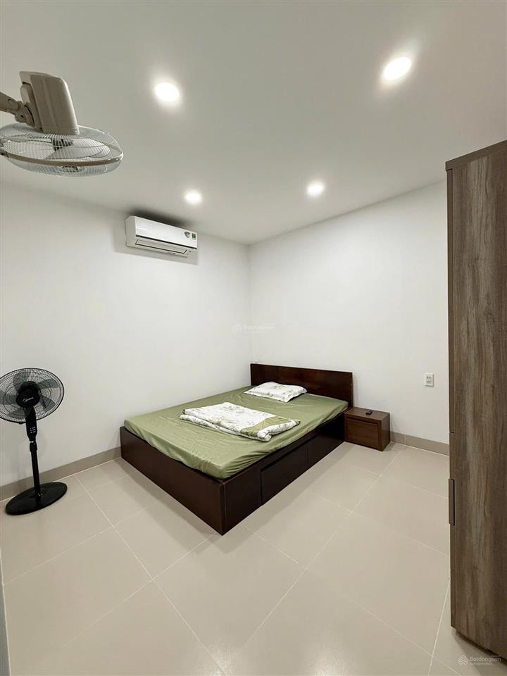 Chính chủ cần bán căn nhà 2 tầng mới đẹp đường rộng 16m tđc phước long