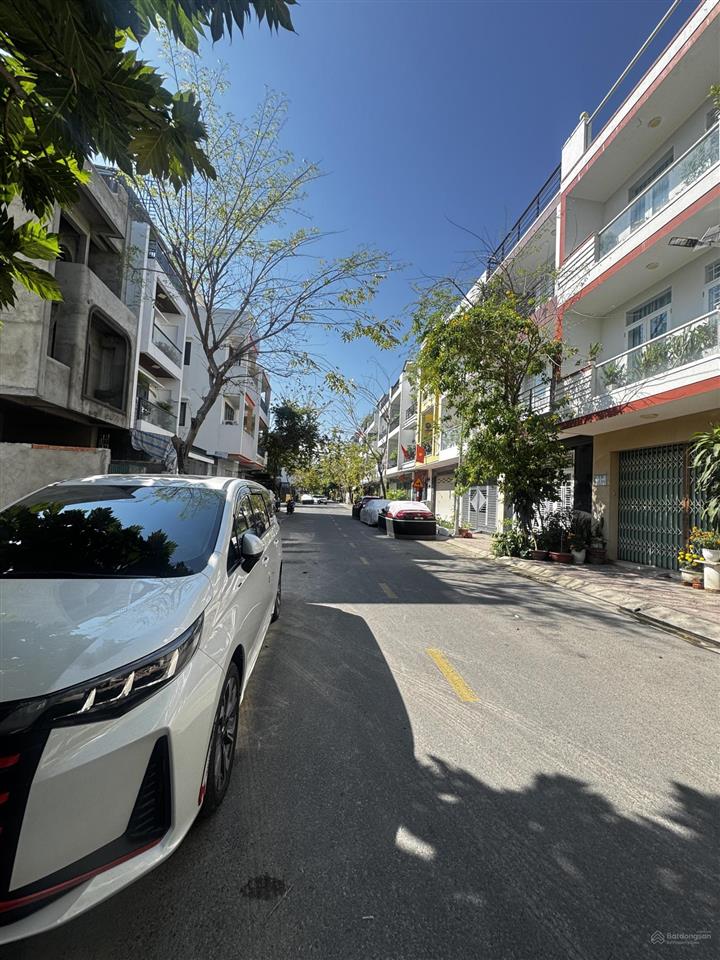 Bán nhà 3 tầng 2 mặt tiền trước sau đường số 14 kđt hà quang 2 cực kì thoáng mát