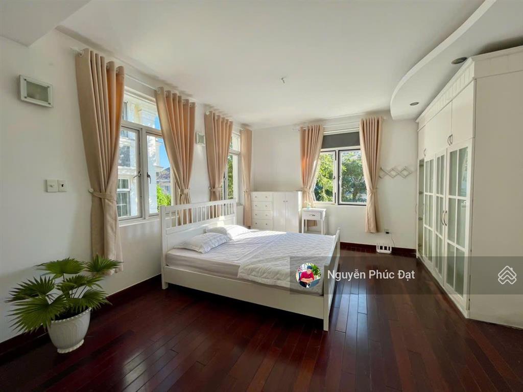 Cho thuê căn biệt thự biển an viên góc mặt tiền đường chính 1a sầm uất