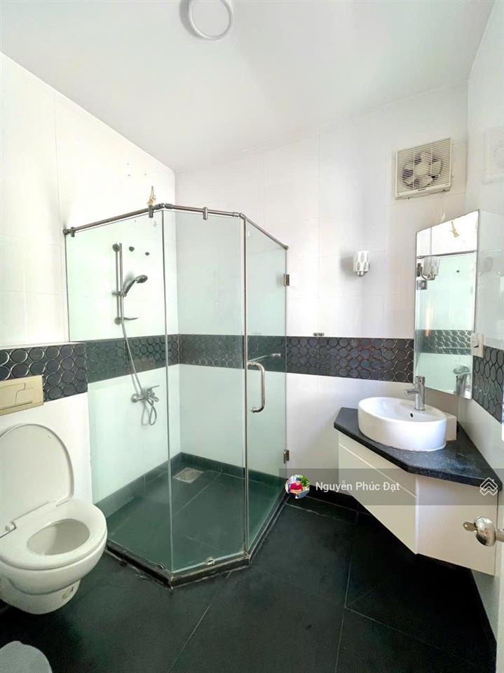 Cho thuê căn biệt thự biển an viên góc mặt tiền đường chính 1a sầm uất