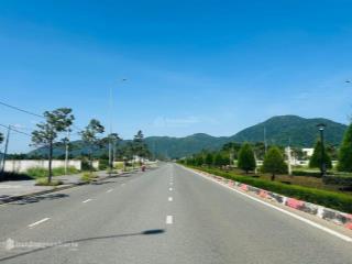 Biệt thự mặt tiền văn tiến dũng  view cánh đồng lúa  núi dinh