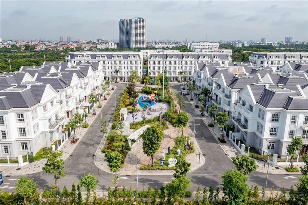 Chủ ngộp bank, bán nhanh căn bt song lập eurowindow twinpark gia lâm. sẵn nhà ở ngay.sổ đỏ trao tay