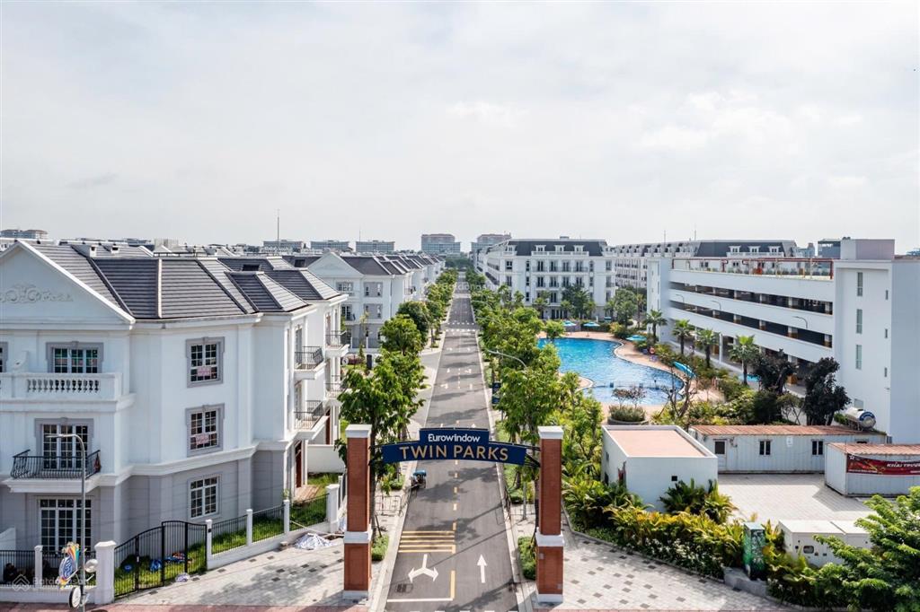 Chủ ngộp bank, bán nhanh căn bt song lập eurowindow twinpark gia lâm. sẵn nhà ở ngay.sổ đỏ trao tay