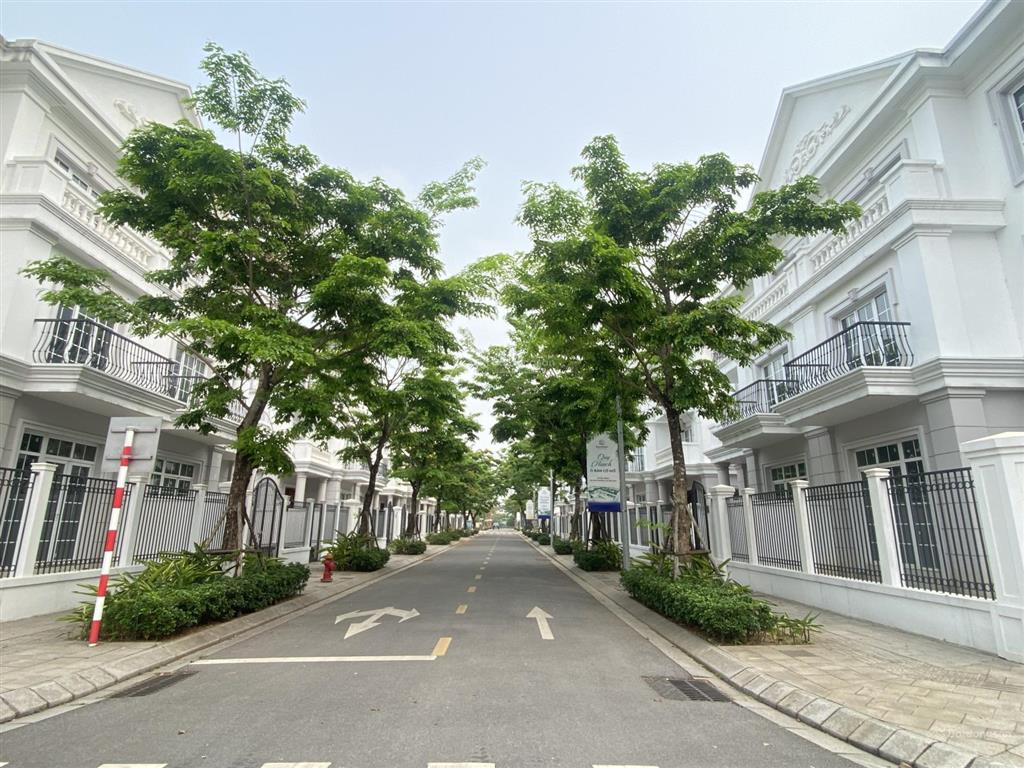 Chủ ngộp bank, bán nhanh căn bt song lập eurowindow twinpark gia lâm. sẵn nhà ở ngay.sổ đỏ trao tay