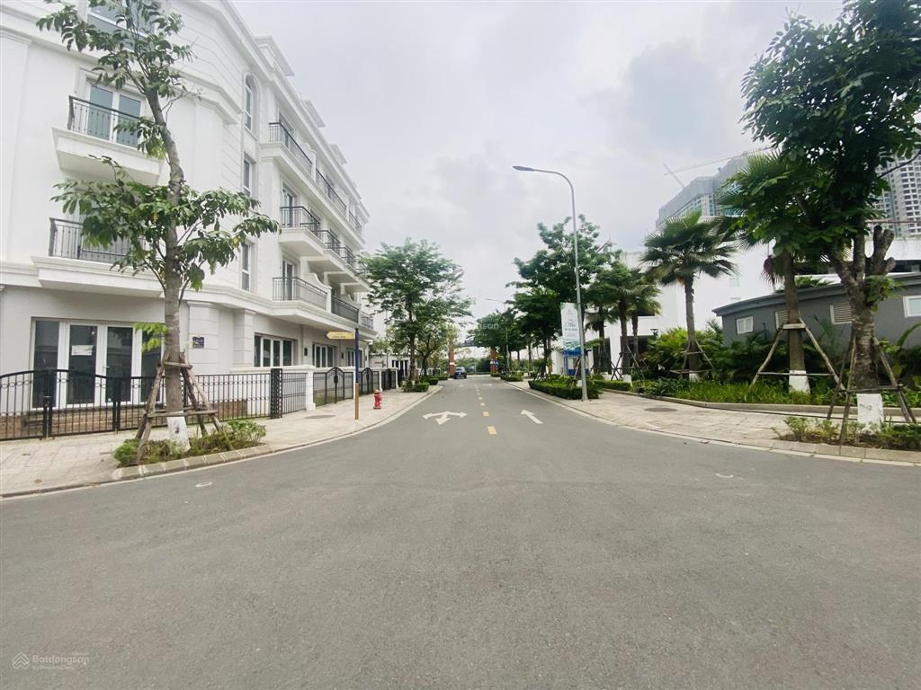 Chính chủ gửi bán nhanh căn lk góc eurowindow twinpark. sẵn sổ đỏ. rẻ hơn cđt 20%.