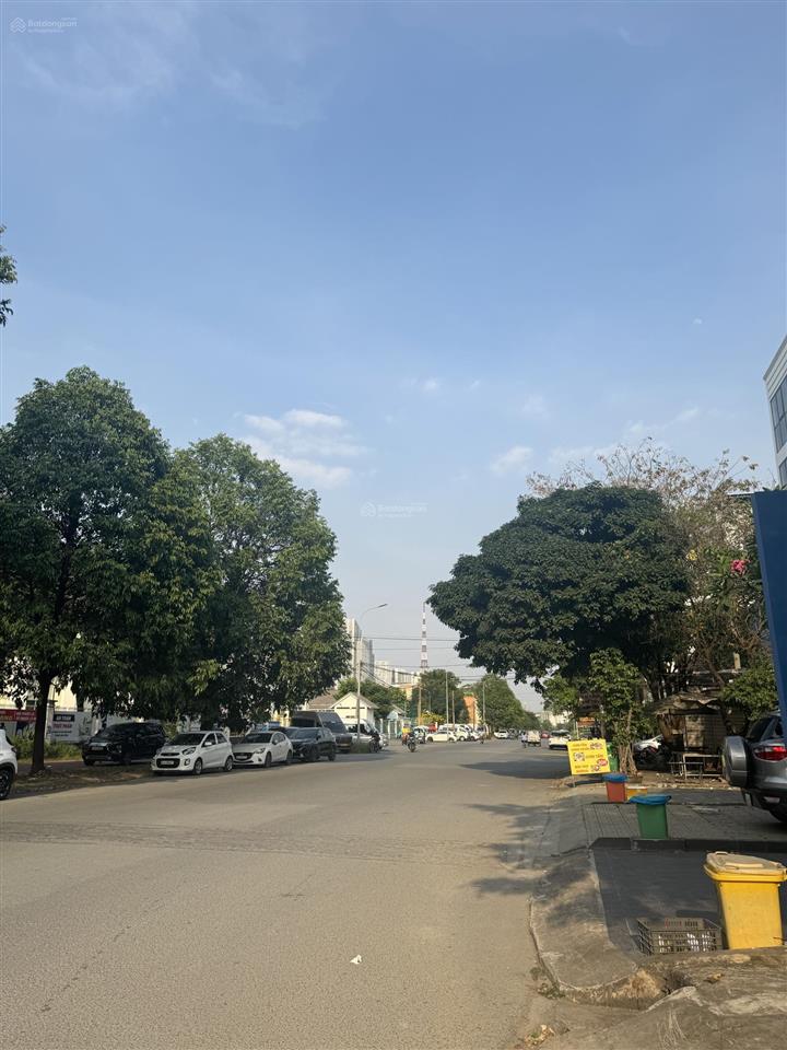 Chỉ 25.5 tỷ. mặt tiền ngay cụm trần lựu, kế cao đức lân. dt(5x20m). hầm 4 tầng mái che