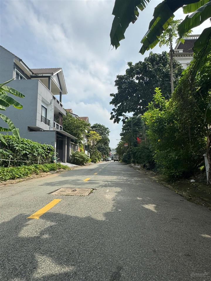 Chỉ 101 triệu/m2. nhà gần mặt tiền trần não, kế chung cư bộ công an. dt(7,8x21m) cn 157m2 16 tỷ