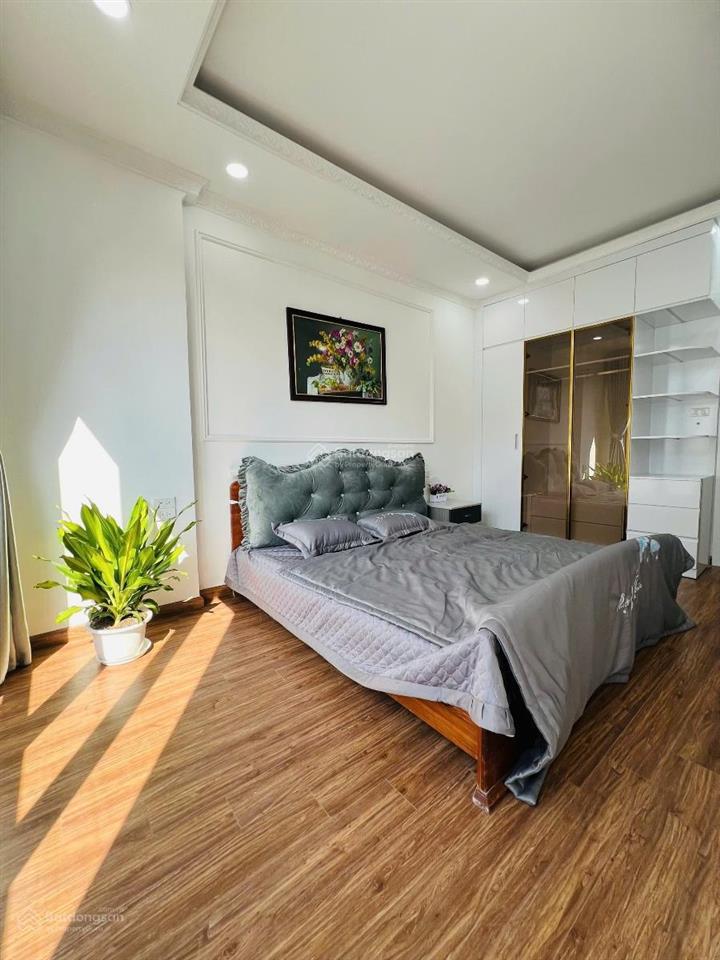 Bán nhà kết hợp kinh doanh 58m2, 40m ra phố, 7 tầng thang máy, full nội thất, vị trí đắc địa, sđcc