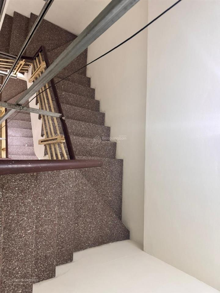 Bán nhà mặt hồ văn chương 62m2, ô tô tránh, vỉa hè kinh doanh sầm uất, vị trí cực đẹp, an sinh đỉnh