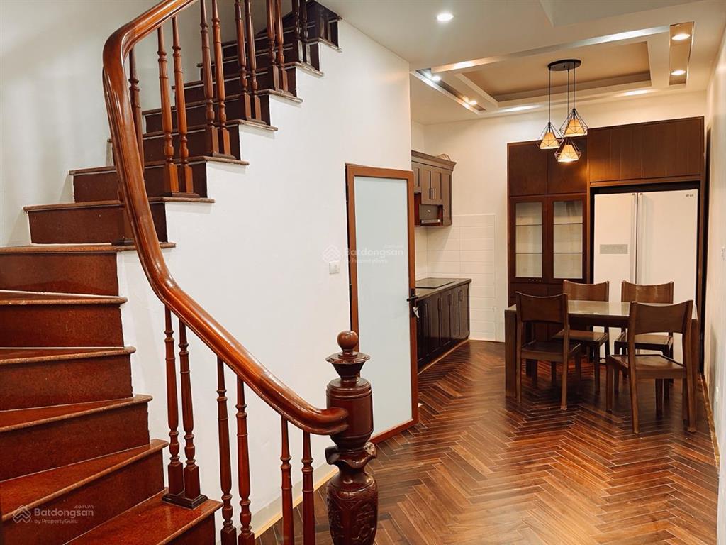 Bán nhà khâm thiên 52m2, 2 thoáng trước sau, ô chờ thang máy, ngõ rất rộng thoáng, an sinh cực tốt