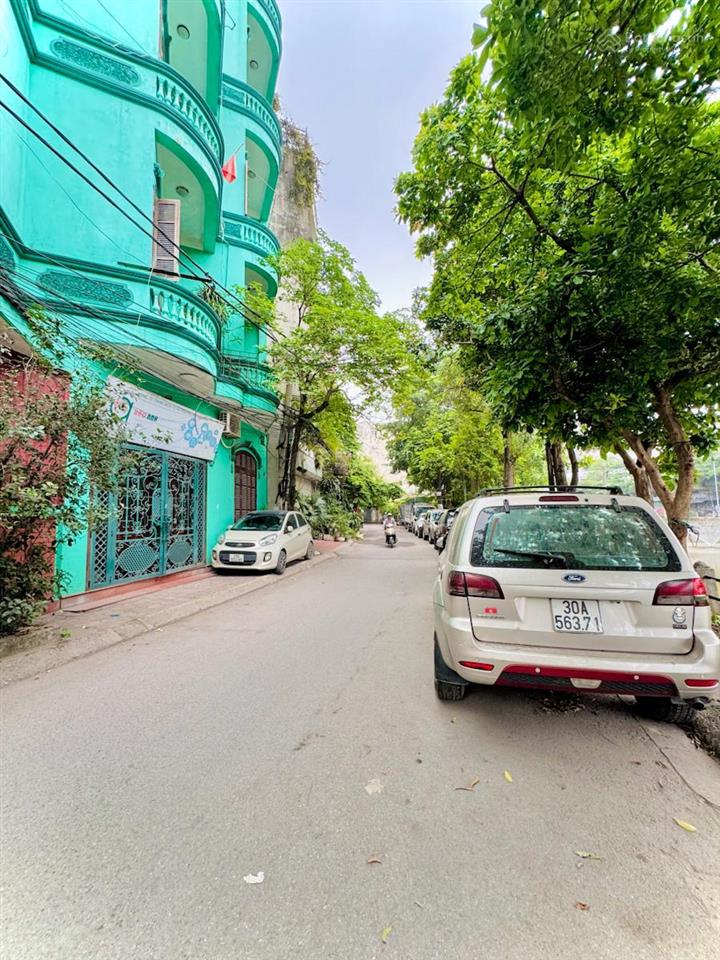 Bán nhà mặt hồ phương mai 66m2, ô tô tránh đỗ ngày đêm, mặt tiền bề thế, kinh doanh sầm uất, vỉa hè