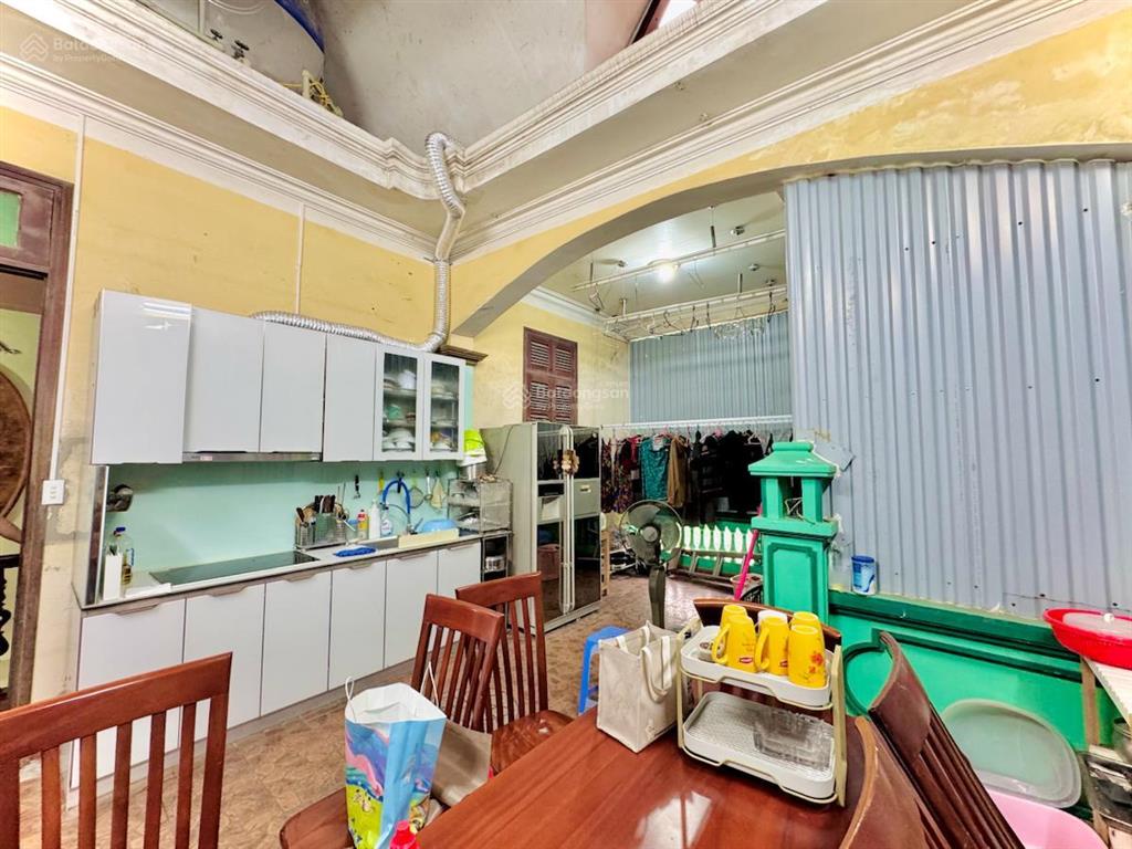 Bán nhà mặt hồ phương mai 66m2, ô tô tránh đỗ ngày đêm, mặt tiền bề thế, kinh doanh sầm uất, vỉa hè