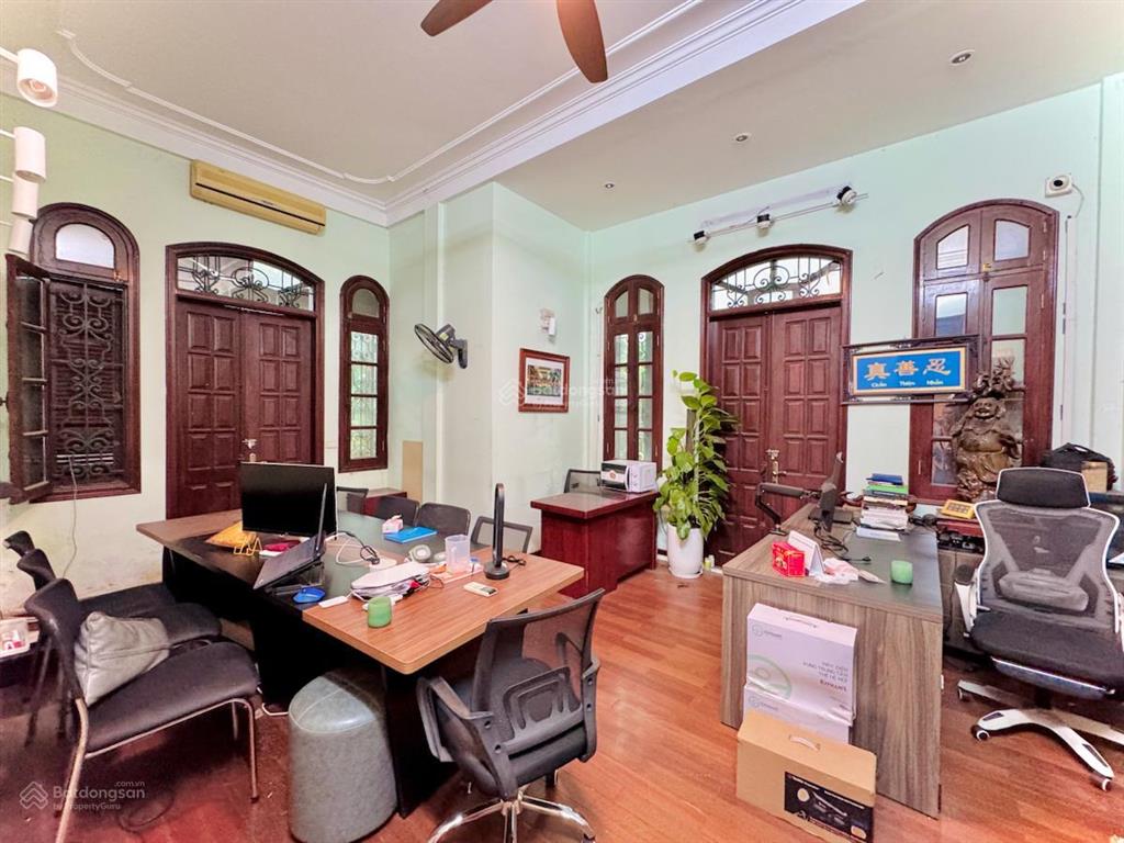 Bán nhà mặt hồ phương mai 66m2, ô tô tránh đỗ ngày đêm, mặt tiền bề thế, kinh doanh sầm uất, vỉa hè