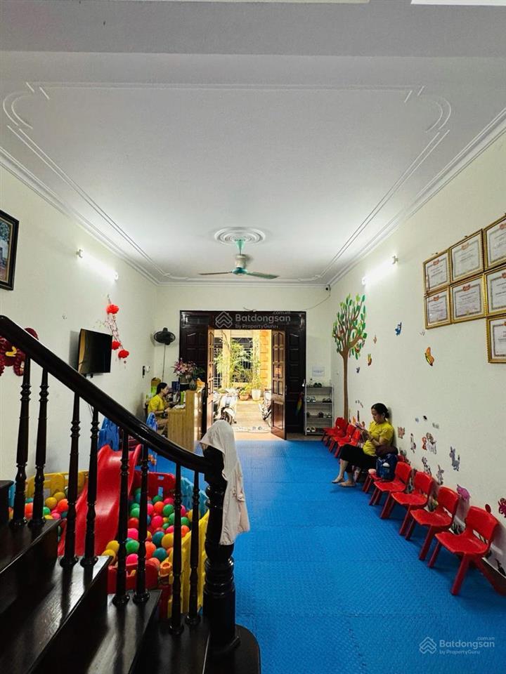 Bán nhà đống đa 75m2,phân lô,oto tránh trước nhà,ngõ thông kinh doanh,kcbt chắc chắn ,dân trí cao