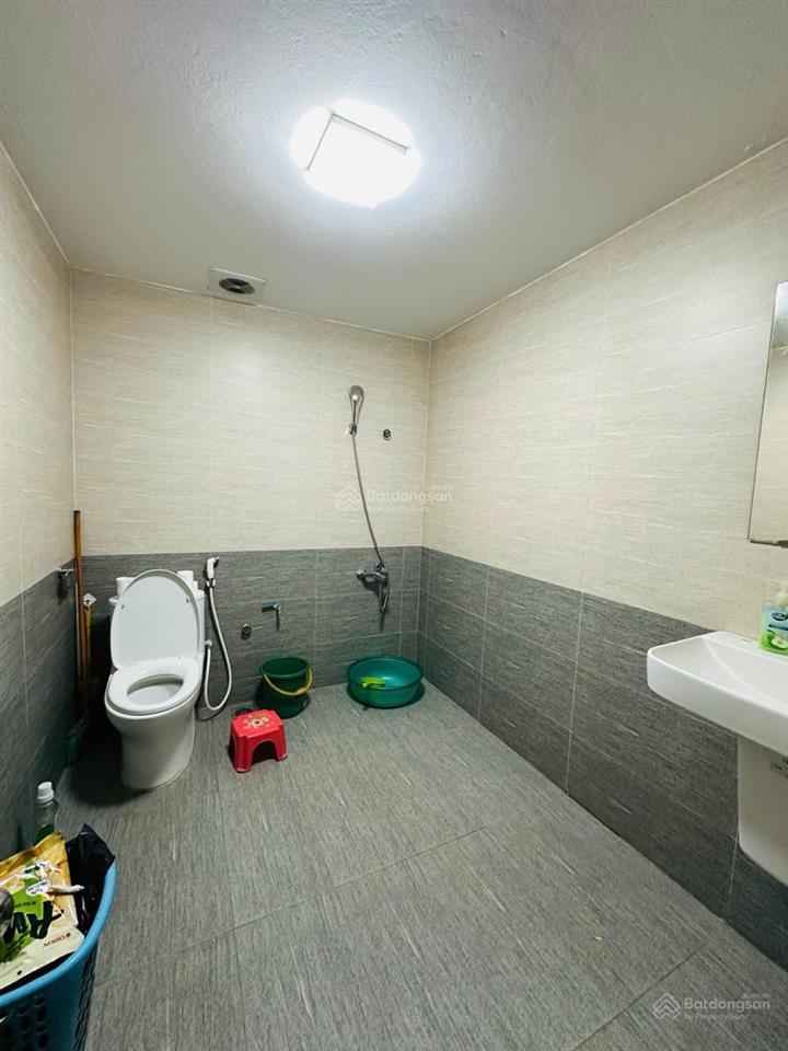 Bán nhà đống đa 75m2,phân lô,oto tránh trước nhà,ngõ thông kinh doanh,kcbt chắc chắn ,dân trí cao