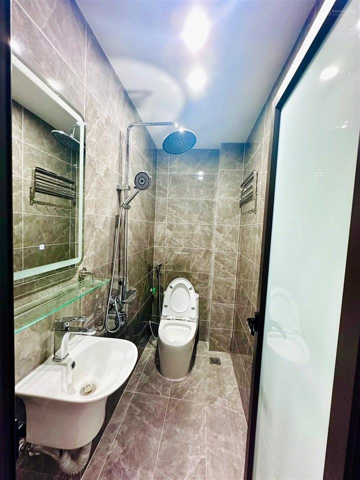 Bán nhà khâm thiên 56m2, nhà 3 mặt thoáng, ngõ vào 3 gác, gần phố, pháp lý chuẩn, không qh, sầm uất