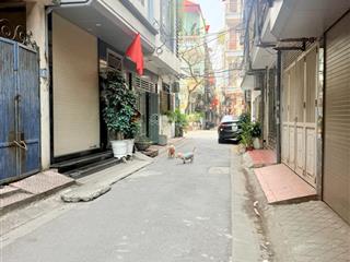 Bán nhà phương mai 63m2, phân lô, oto tránh chạy vòng quanh, thông sàn kinh doanh,gần hồ, tiện ích