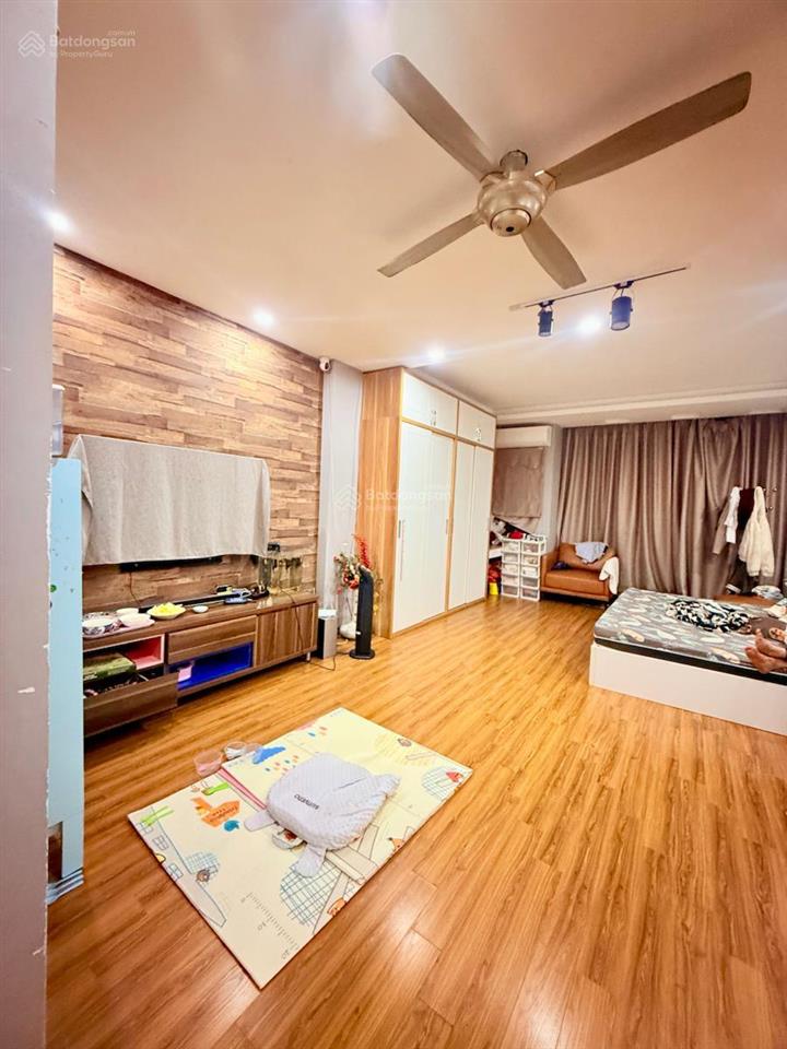 Bán nhà phương mai 63m2, phân lô, oto tránh chạy vòng quanh, thông sàn kinh doanh,gần hồ, tiện ích