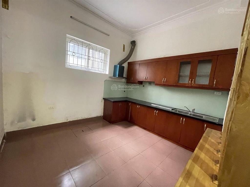 Bán nhà chùa bộc 50m2, phân lô, ngõ trước nhà 3m, ô tô chạy vòng quanh, trung tâm sầm uất, tiện ích
