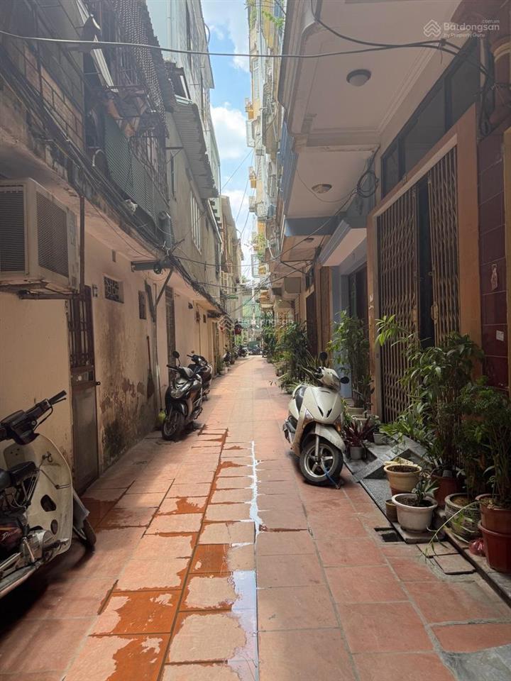 Bán nhà chùa bộc 50m2, phân lô, ngõ trước nhà 3m, ô tô chạy vòng quanh, trung tâm sầm uất, tiện ích