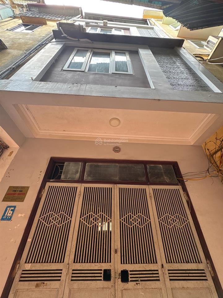 Bán nhà chùa bộc 50m2, phân lô, ngõ trước nhà 3m, ô tô chạy vòng quanh, trung tâm sầm uất, tiện ích
