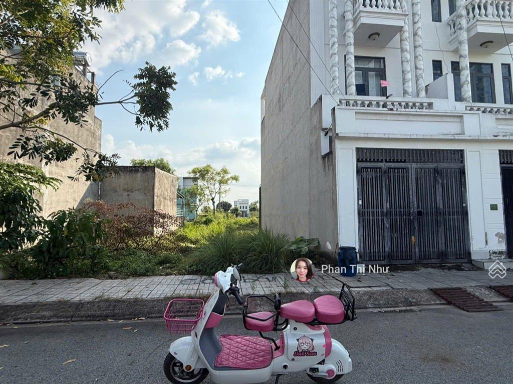 Đất đẹp cao ráo  đường nhựa 8m  4x15 shr full thổ  xây tự do  gần cv khủng long  kdc hiện hữu