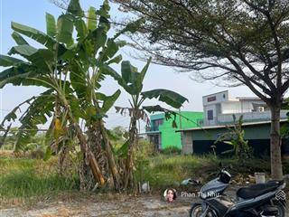 Chỉ hơn 600tr có ngay lô đất 5x18 full thổ  dân cư đông  xây dựng tự do  sát kcn đức hòa 3!!