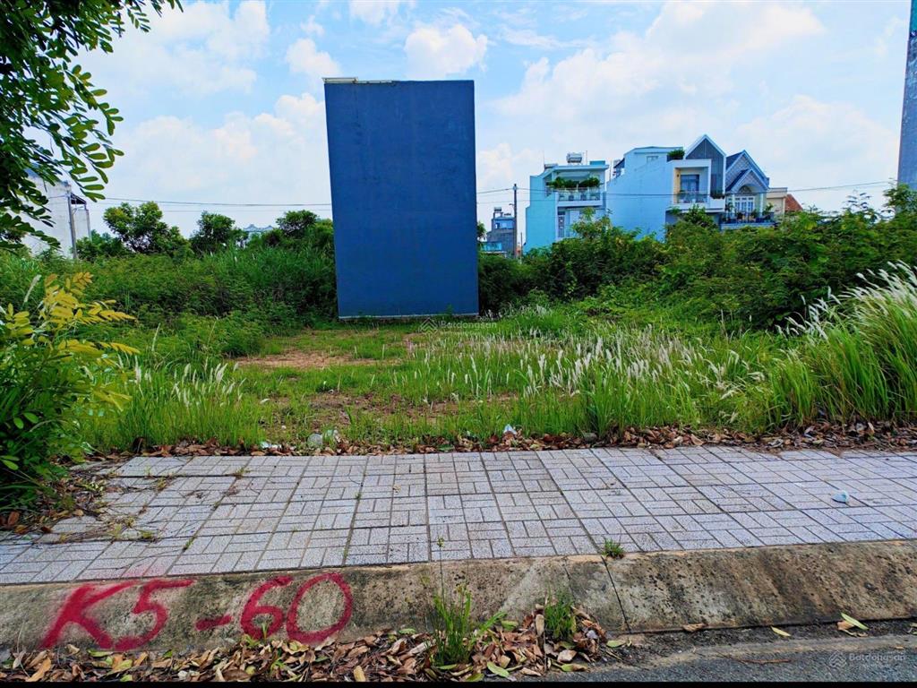 Giá dưới 1 tỷ sổ riêng vị trí đẹp gần công viên và trường học, rất khó tìm sản phẩm thứ hai