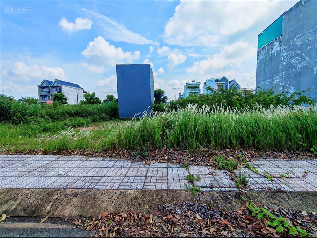 Giá dưới 1 tỷ sổ riêng vị trí đẹp gần công viên và trường học, rất khó tìm sản phẩm thứ hai