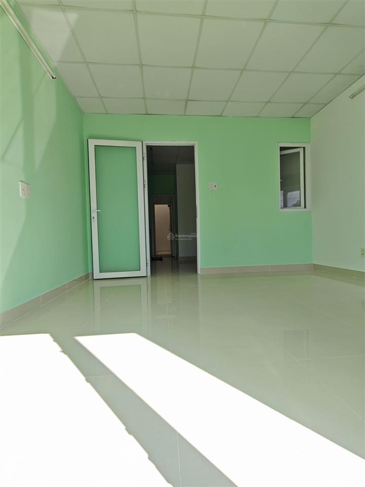 Hơn 1 tỷ sở hữu ngay nhà 1 trệt 1 lầu sổ hồng riêng, dọn vào ở ngay!