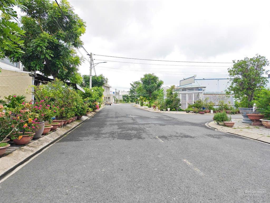 Đất đẹp giá rẻ! 100m2 xây dựng tự do! đất nền cao ráo! shr! đường nhựa lớn