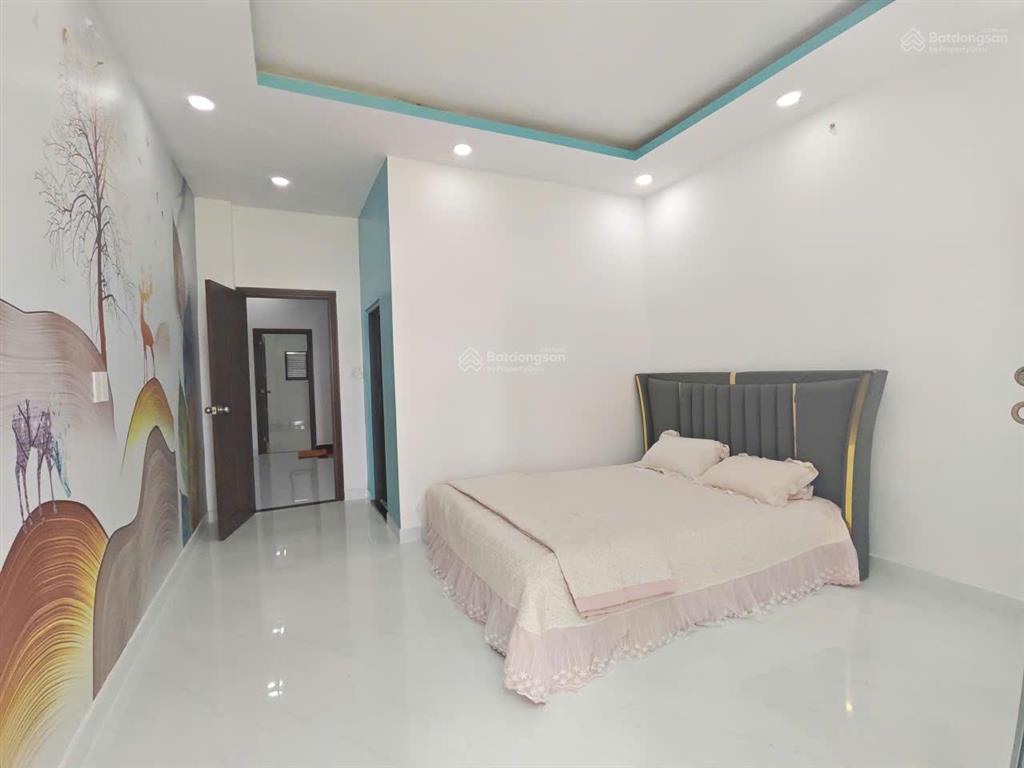 Nhà phố giá rẻ! 1 trệt 1 lầu diện tích 4x18m, shr giá chỉ 1 tỷ 880. mặt tiền nhựa 8m. 2pn 3wc