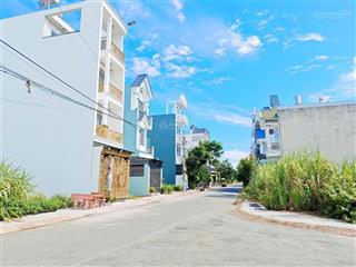 Lô góc 2 mặt tiền vị trí đẹp, kinh doanh cực tốt! shr! kdc hiện hữu