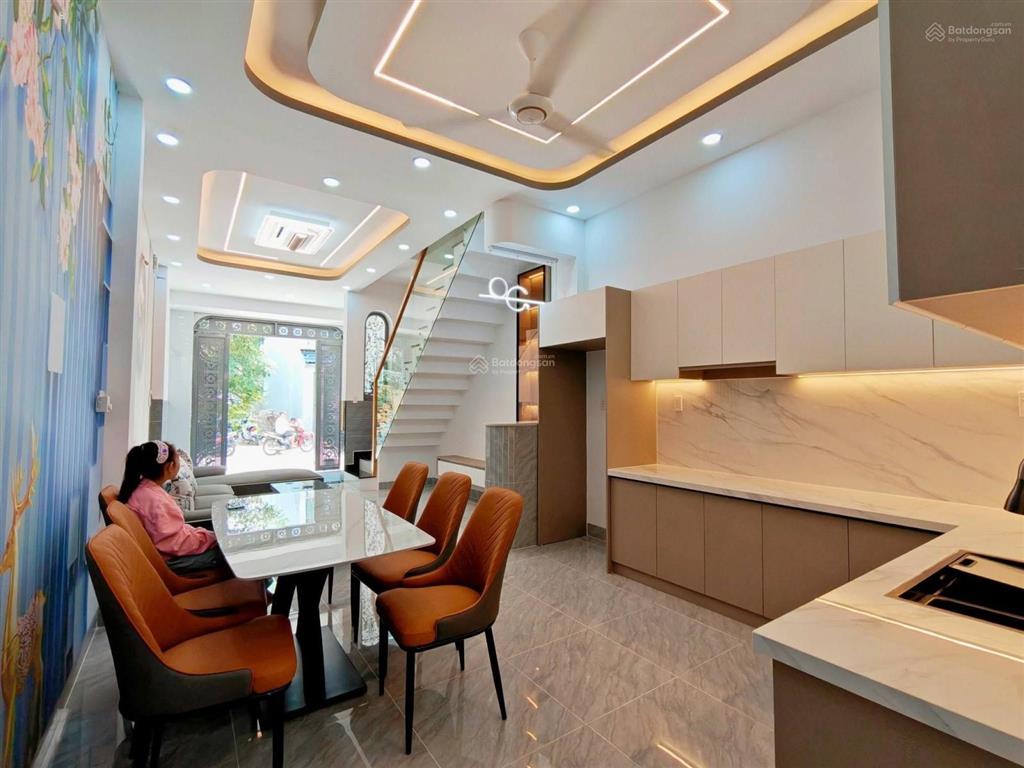 Nhà mới xây full nội thất 3pn có phòng ngủ trệt gần cv 7 kỳ quan chỉ 2,15 tỷ! shr! có nội thất!