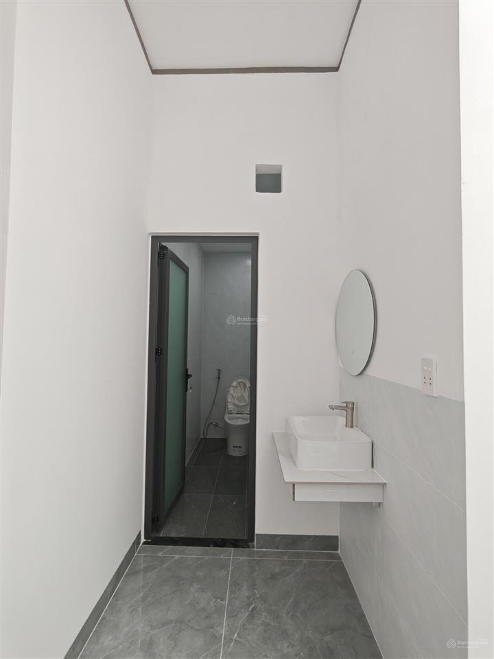 Nhà cấp 4 sân trước sau! shr hoàn công! tl9 300m!
