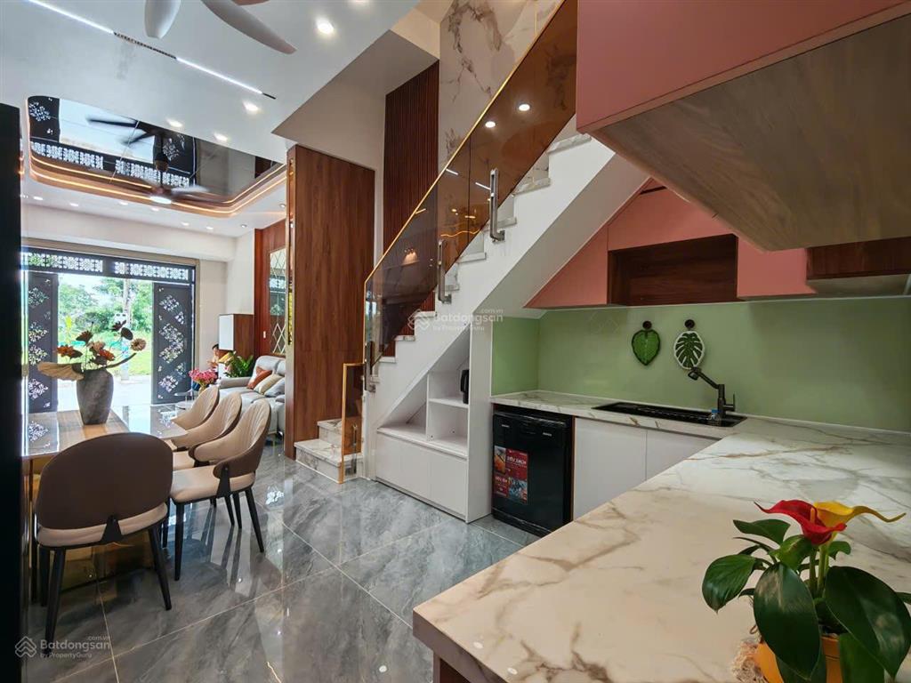 Nhà phố 4pn 5wc | full nội thất | ban công chill cực đẹp chỉ 2 tỷ 950!