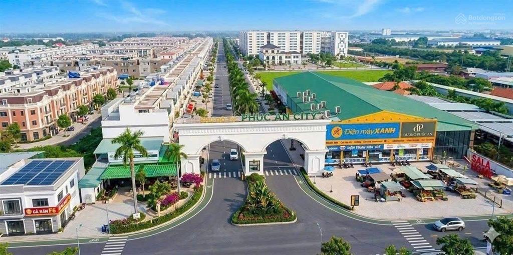 Giá 3 tỷ 2 mà sở hữu nhà 1 trệt 2 lầu, ngang 5m, dài 20m gần hóc môn! shr hoàn công!