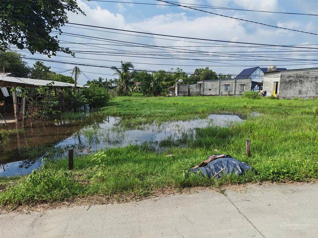 Chủ cần bán lô đất đẹp kế bên kdc cát tường phú sinh! 120m2 chỉ 850tr! shr full thổ! bê tông 6m!