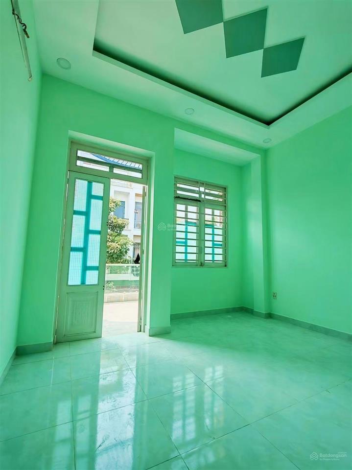Nhà 3pn, shr hoàn công, giá chỉ 1 tỷ 650! nhà đẹp giá rẻ! tậu ngay kẻo lỡ! gọi em xem ngay!