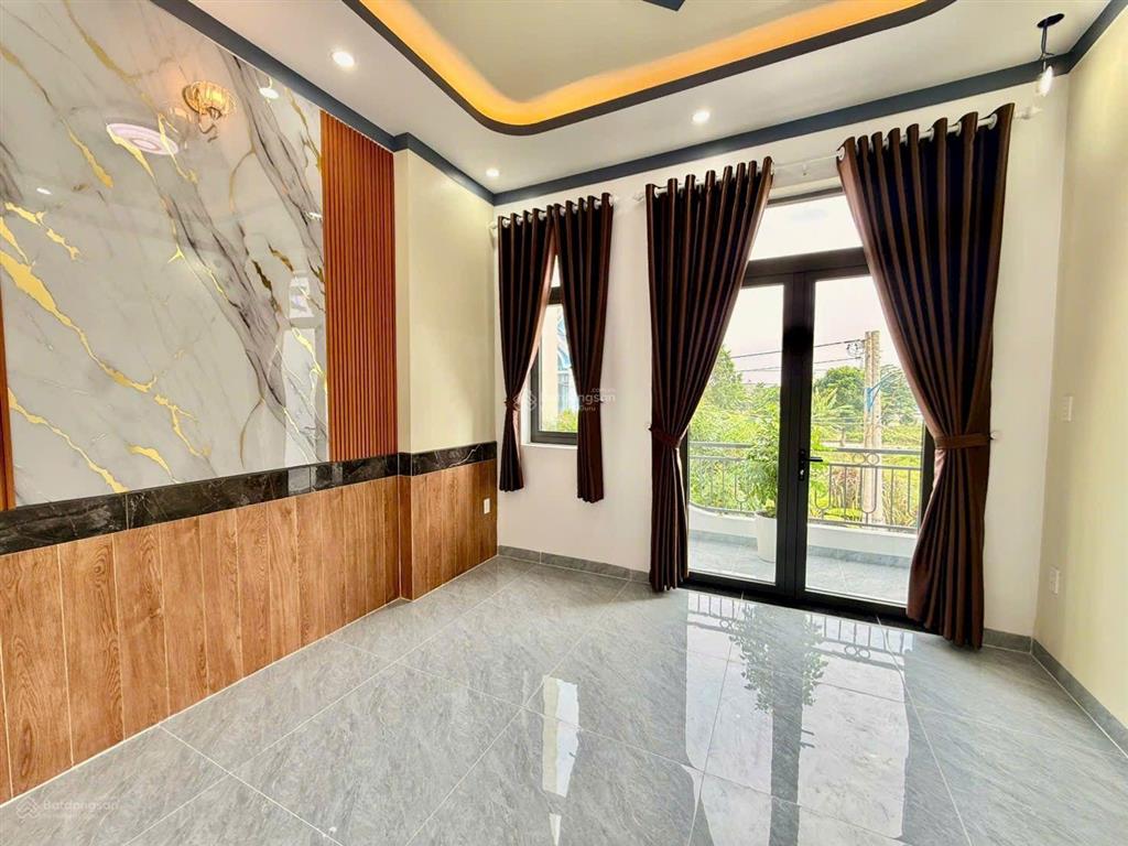Nhà 1 trệt 1 lầu sát công viên 7 kỳ quan 3pn sổ hồng hoàn công 1 tỷ 830